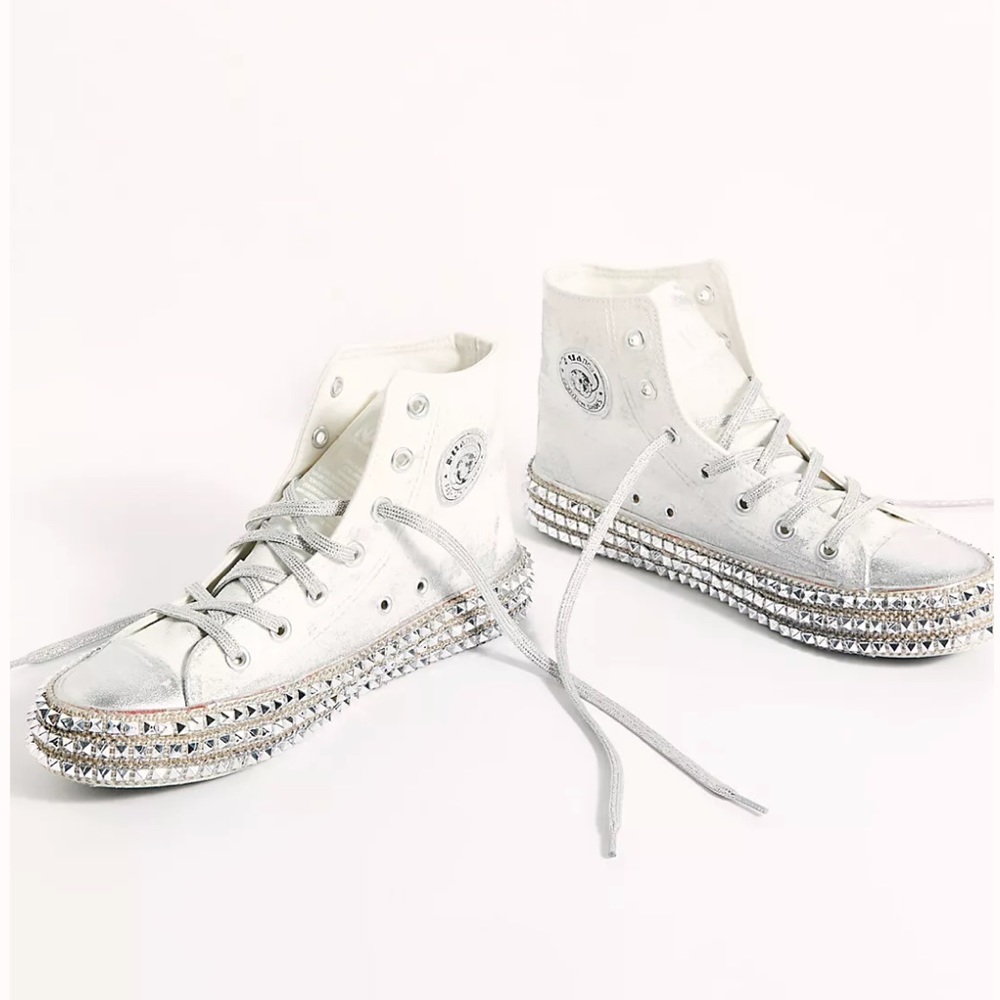 Nan-Ku Cruise Studded Hi Top Sneakers Sz 10
